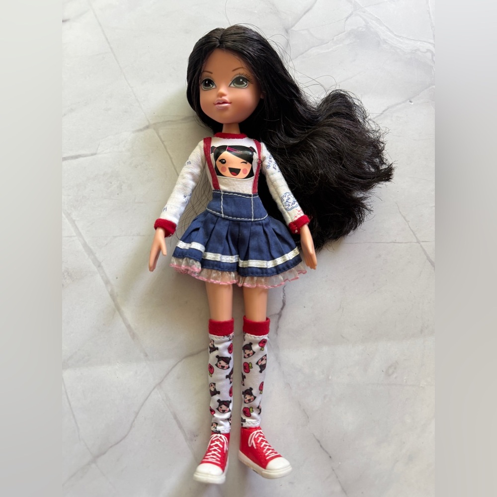 BRATZ DOLL